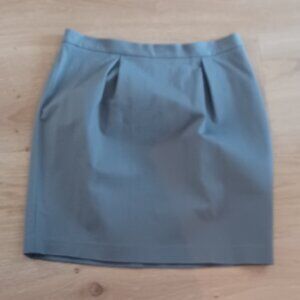 Banana Republic Soft grey short skirt